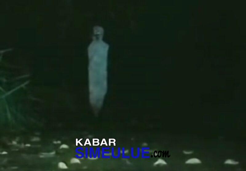 Scrensot Video Penampakan Pocong