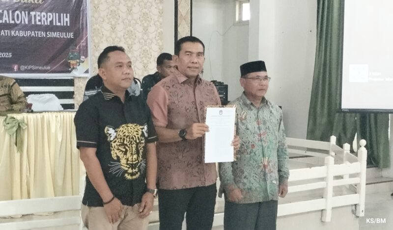 Monas-Nusar nenerima surat penetapan pemenang pilkada Simeulue